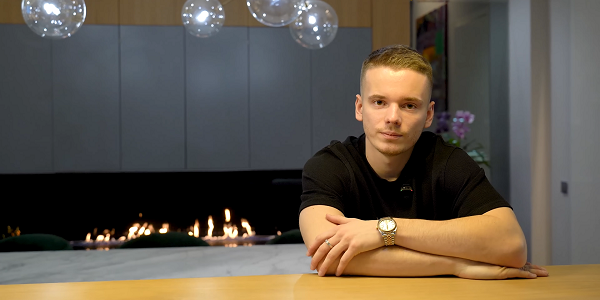 Так Арсений Шульгин описал свои ощущения, сидя напротив биокамина с живым огнем.